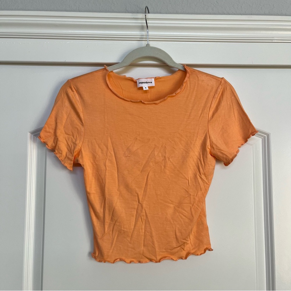 Superdown Revolve Cropped Shirt